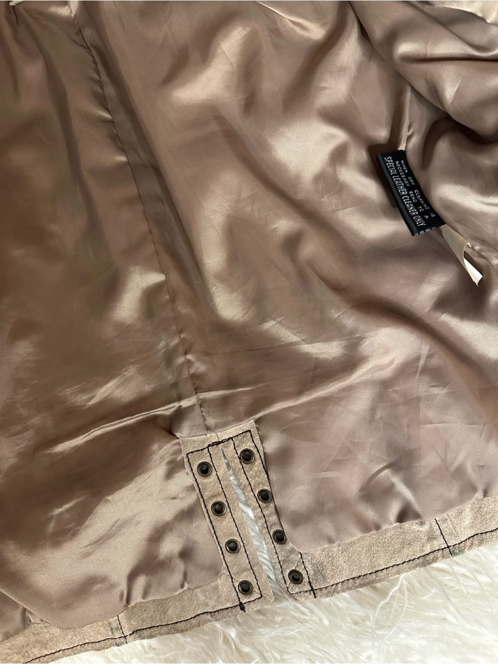 Vintage Wilsons Leather Maxima Taupe Suede Zip-Front Jacket - Picture 3 of 6